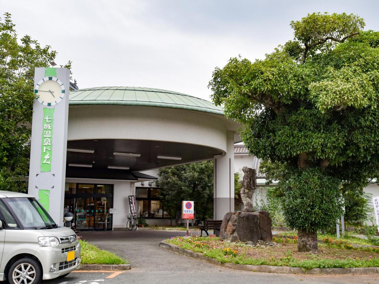 Shichijo Onsen Dome Hotel Kikuchi Esterno foto