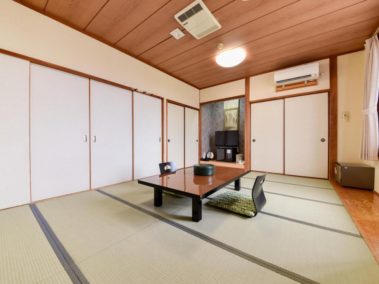 Shichijo Onsen Dome Hotel Kikuchi Esterno foto